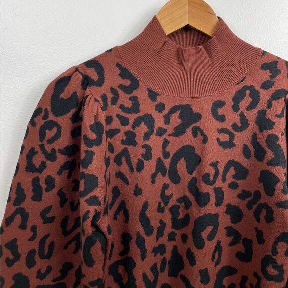 New 525 Leopard Mock Neck Pullover in Cinnamon Multi Women's Size M - Picture 5 of 12